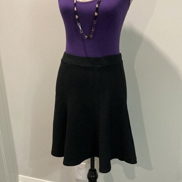 GAP Black Soft Flare Skirt - Picture 9 of 12